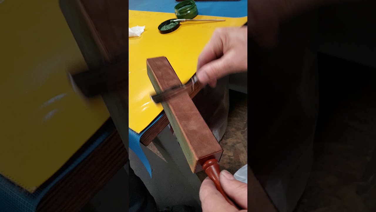 Affilage rasoir THIERS-ISSARD sur cuir 444   4 cotés numérotés