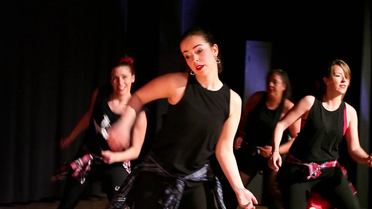 Anima'Cia - premier spectacle 20 mai 2017 - chorée djembel
