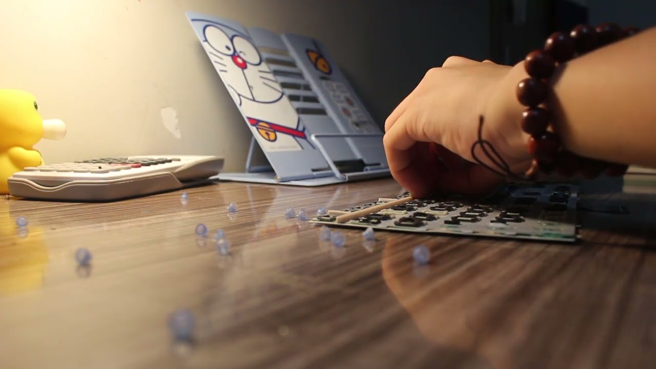 How to Reuse and Recycle Broken Laptop Keyboards | DIY Tech Tips (part 1)