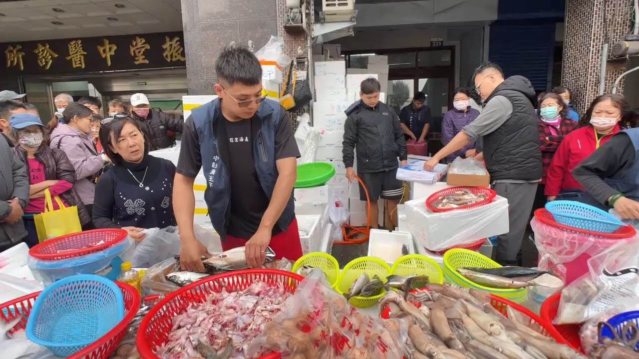 是載了多少 中彰海王子 台中烏日火車站三民街228號 海鮮拍賣 海鮮叫賣 直播 0201