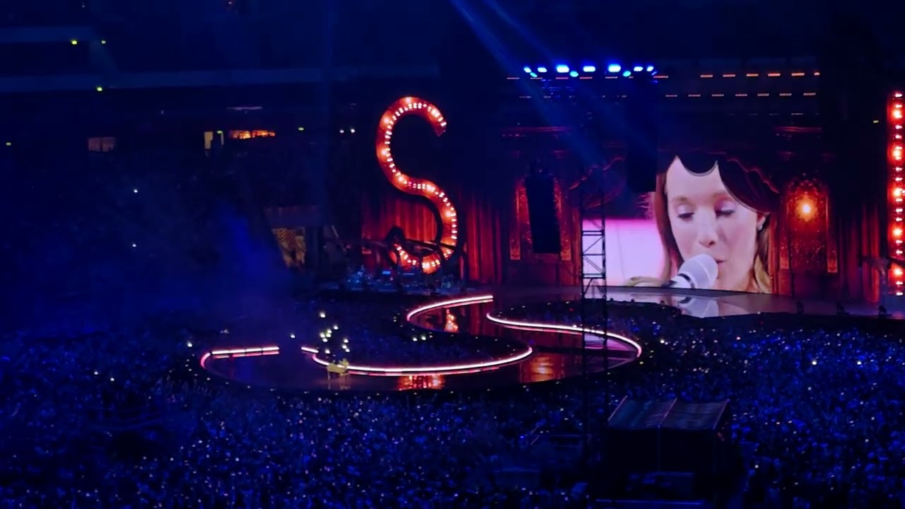 sanah -  Miłość jest  ślepa  (Stadion  Narodowy  19.09.2025)