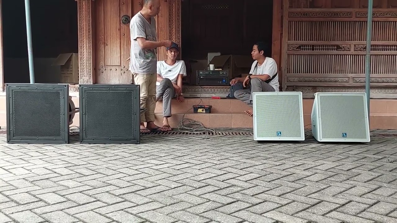 Dsppa sh 15 VS Fdb Lt215t