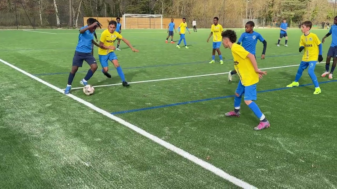 Fontainebleau - Ris Orangis / U13 (0-1) DEUXIEME mi-temps. 26 mars 2025. [Score final 2-3]
