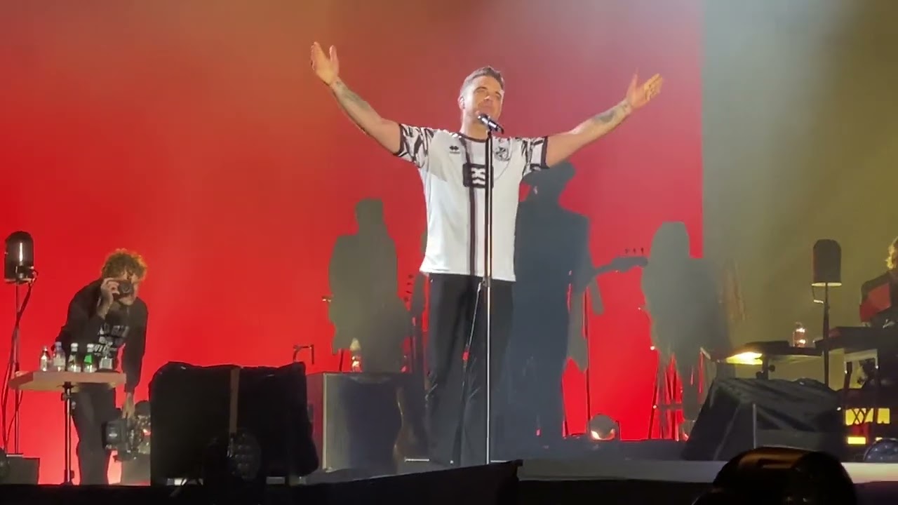 Robbie Williams Homecoming- Better Man