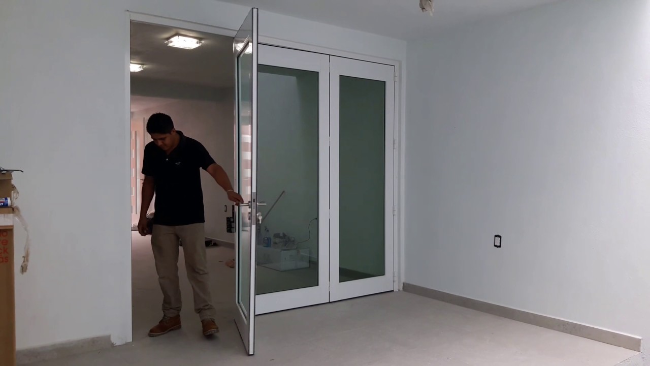 Puerta plegadiza línea multidiseños perfiletto.
