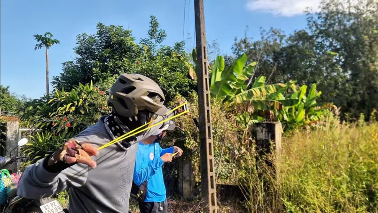 ​Ná Cao Su Trong Tay Cao Thủ: Buổi Đi Săn Mãn Nhãn Của 3 Người ná cao su slingshot hunting đi săn 