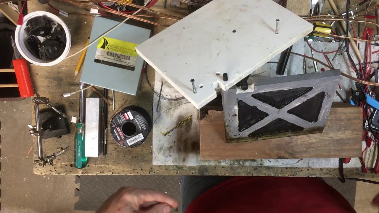 Linear Actuator on Miter Gate