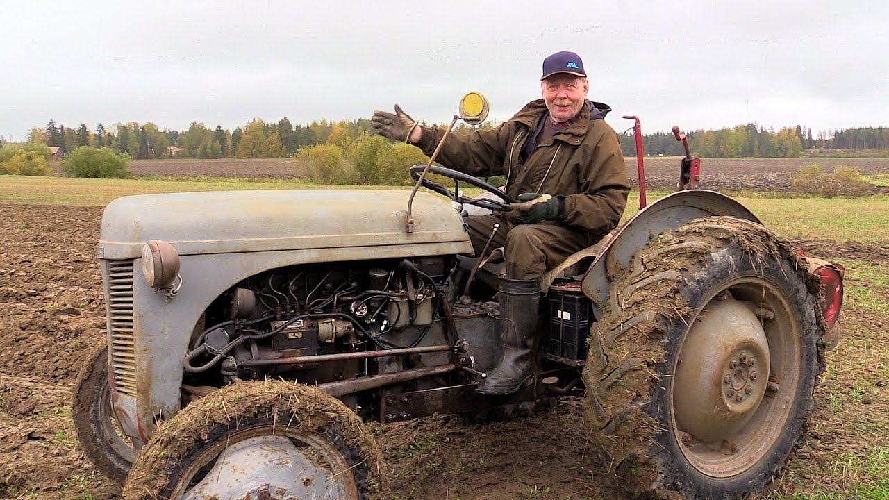 Veteraanitraktoreiden kyntöpäivä Orimattila 2021