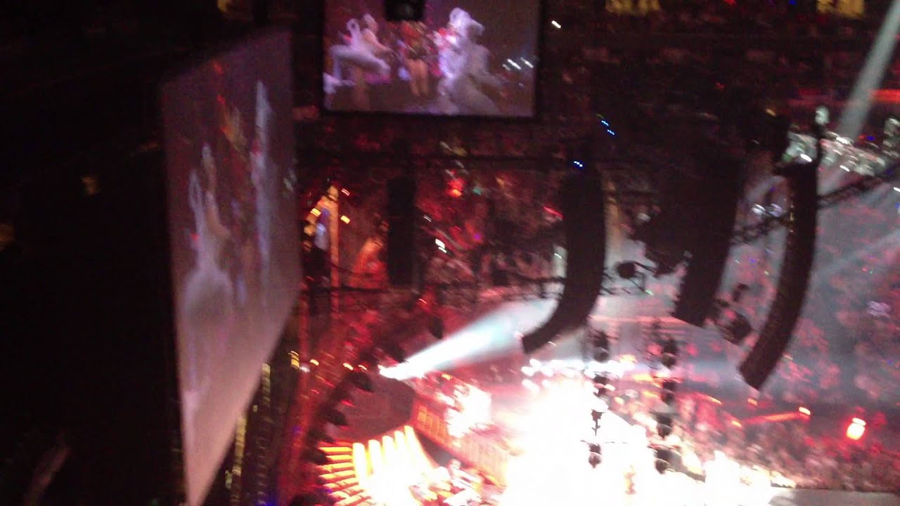 Taylor Swift- We Are Never Ever Getting Back Together - Red Tour - Salt Lake City