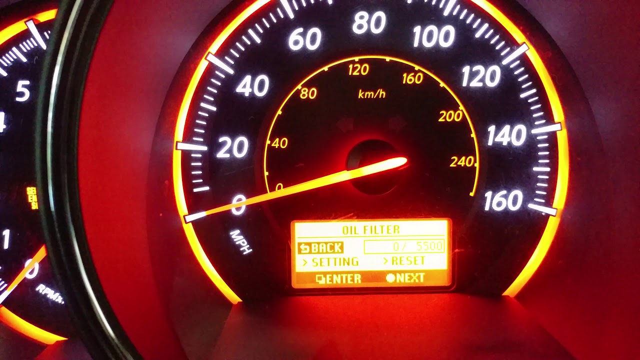 2010  Nissan Murano /maxima oil light reset