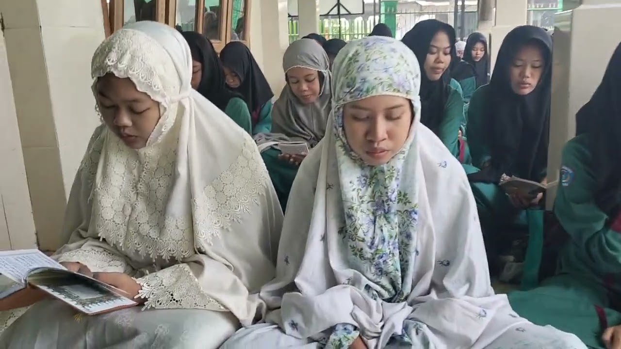 Pembiasaan Membaca Yasin Tahlil SMPN 2 Bandung 🤗