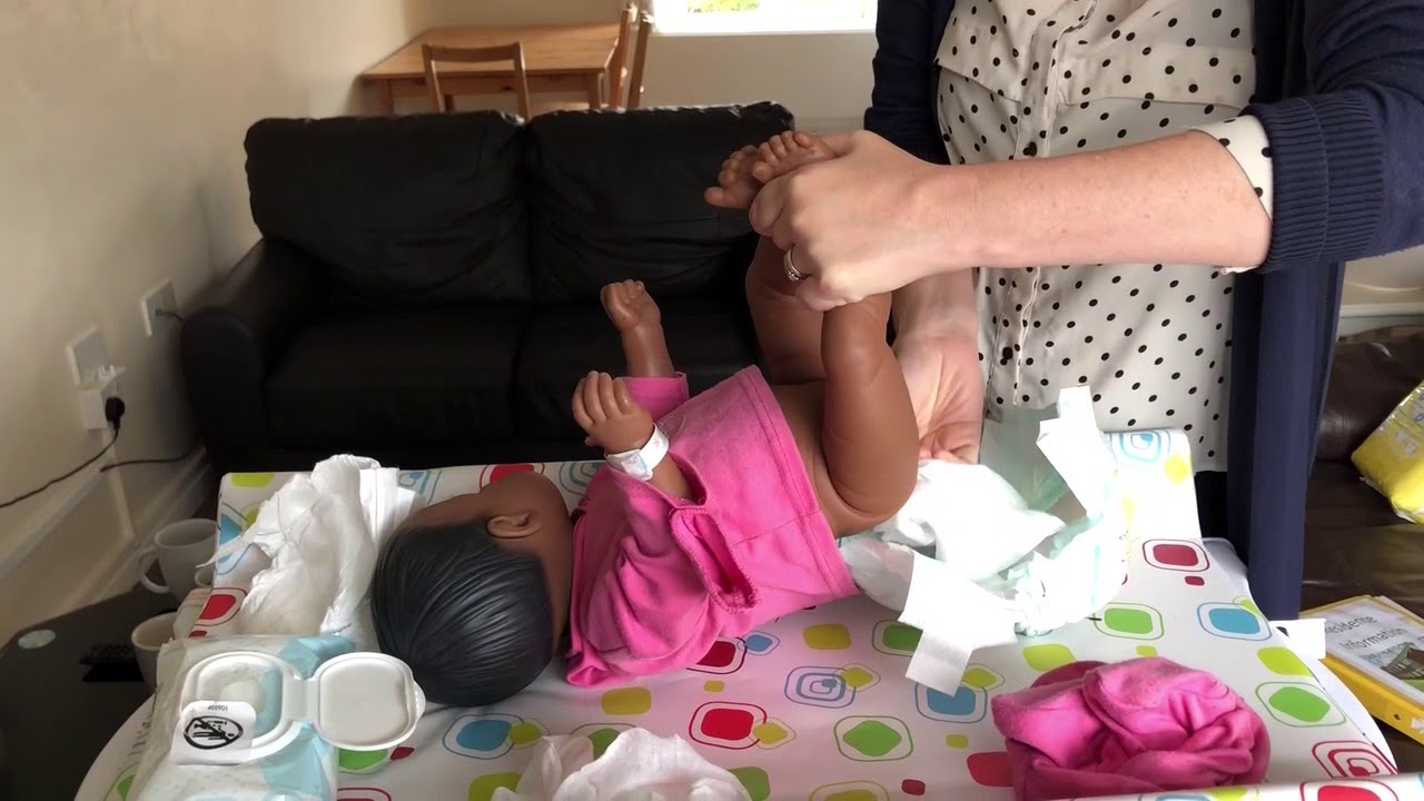 Basic Care - Nappy Change