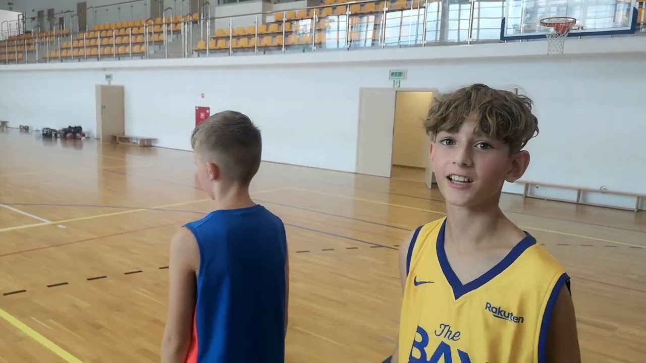 Trening grupy małych baskeciarzy Swiss Krono Żary