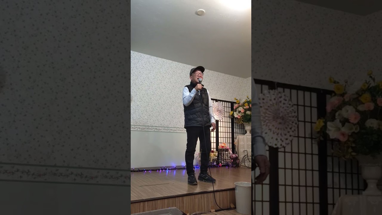 「二人でお酒を」梓みちよさんの曲を歌いました〜。