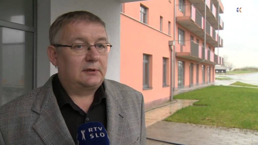 Gradbinec o gradnji T&uuml;rkove su&scaron;ilnice sadja