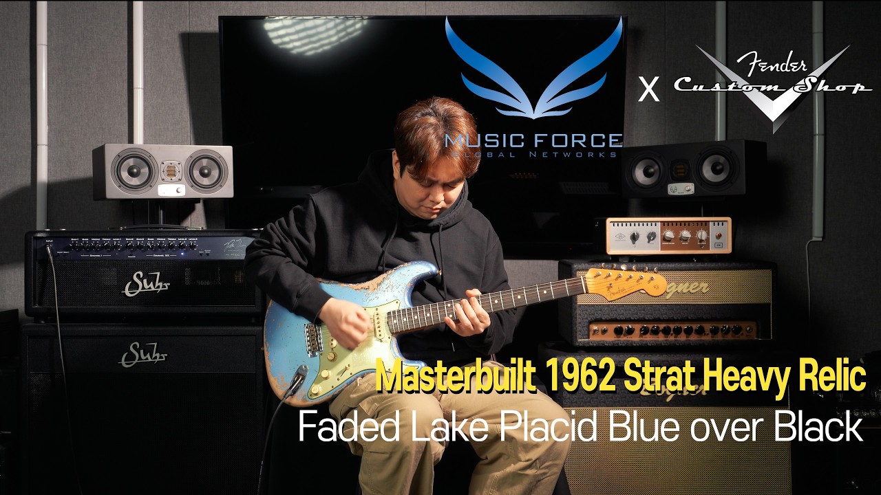 О Ючжо (John Oh) - Fender Masterbuilt 1962 Strat Heavy Relic-Faded Lake Placid Blue over Black Demo