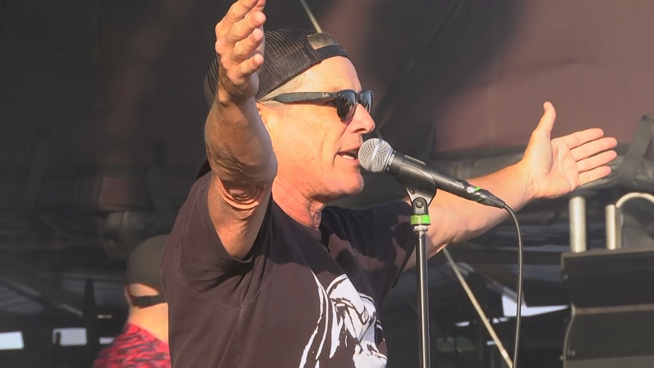 Ugly Kid Joe Live At Stonedead