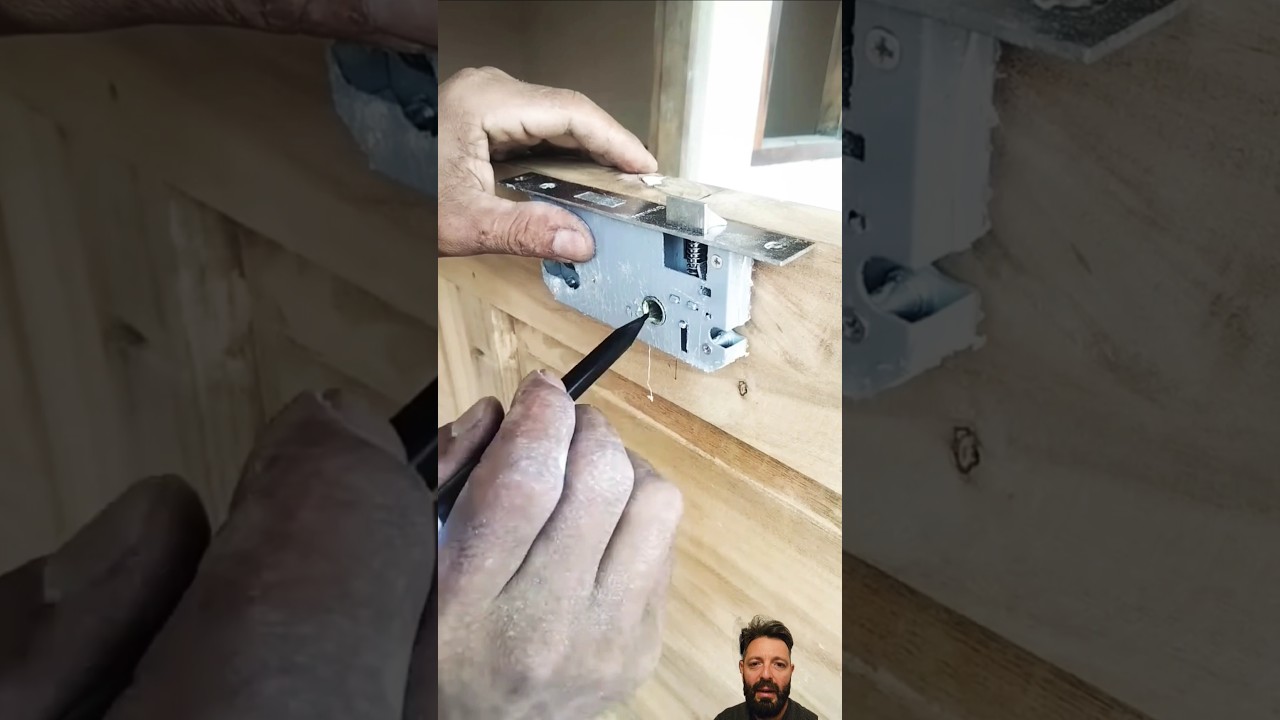 Guia Para instalar cerradura en puerta de madera #short