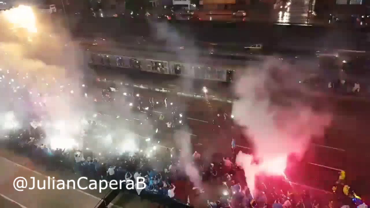LLEGADA DE MILLONARIOS AL CAMPÍN (10-12-17)