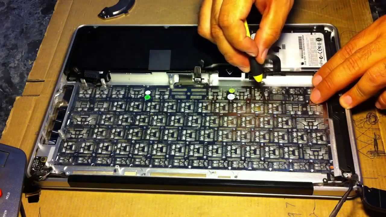 MacBook Pro 13 A1278 Desmontar el teclado o keyboard: - GizmoTij