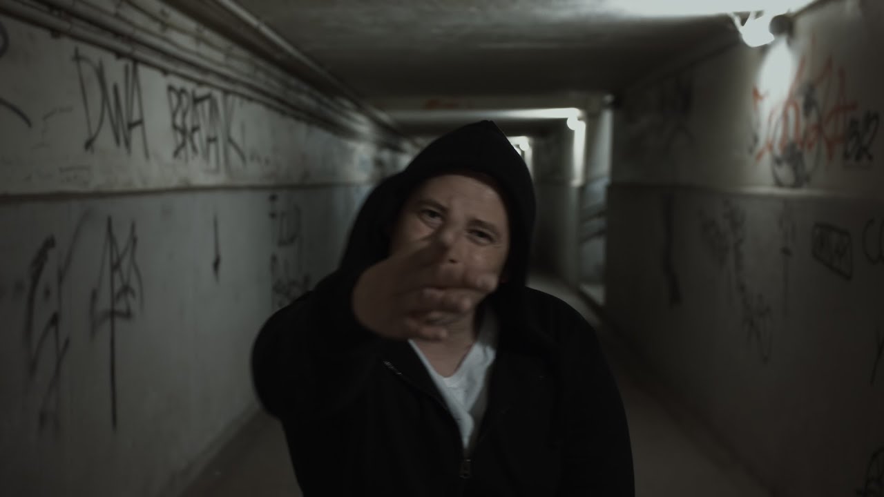 RAVASZ-KIAKASZTÓ (OFFCIAL MUSIC VIDEO )