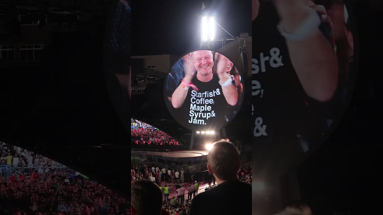 Coldplay - Jumbotron song (Madison, WI 7/19/25)