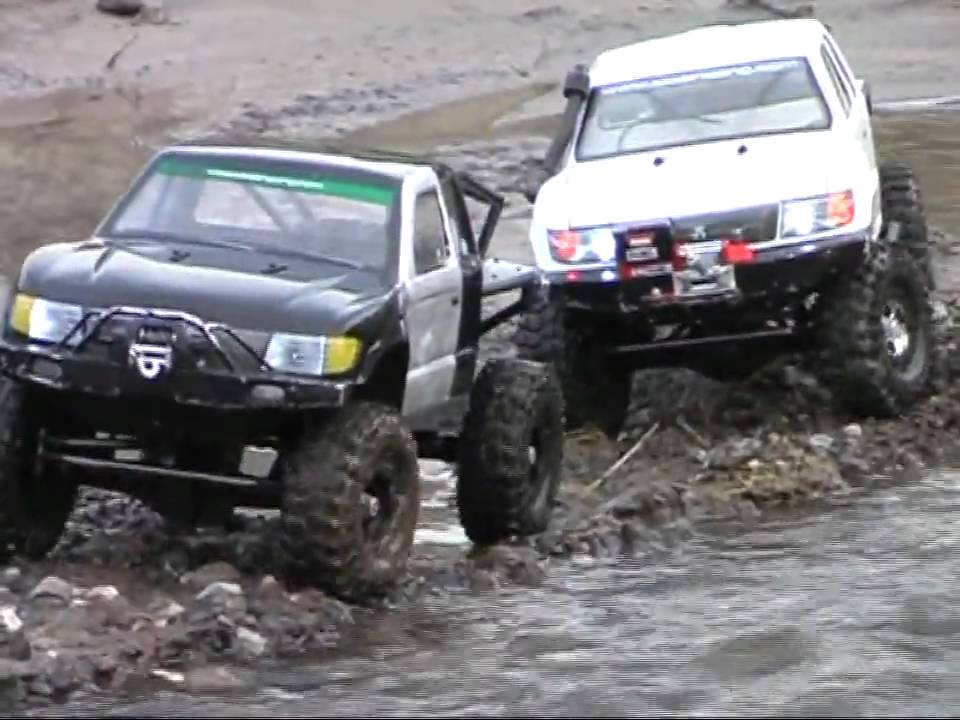 Axial SCX10 Trail Honcho part 2