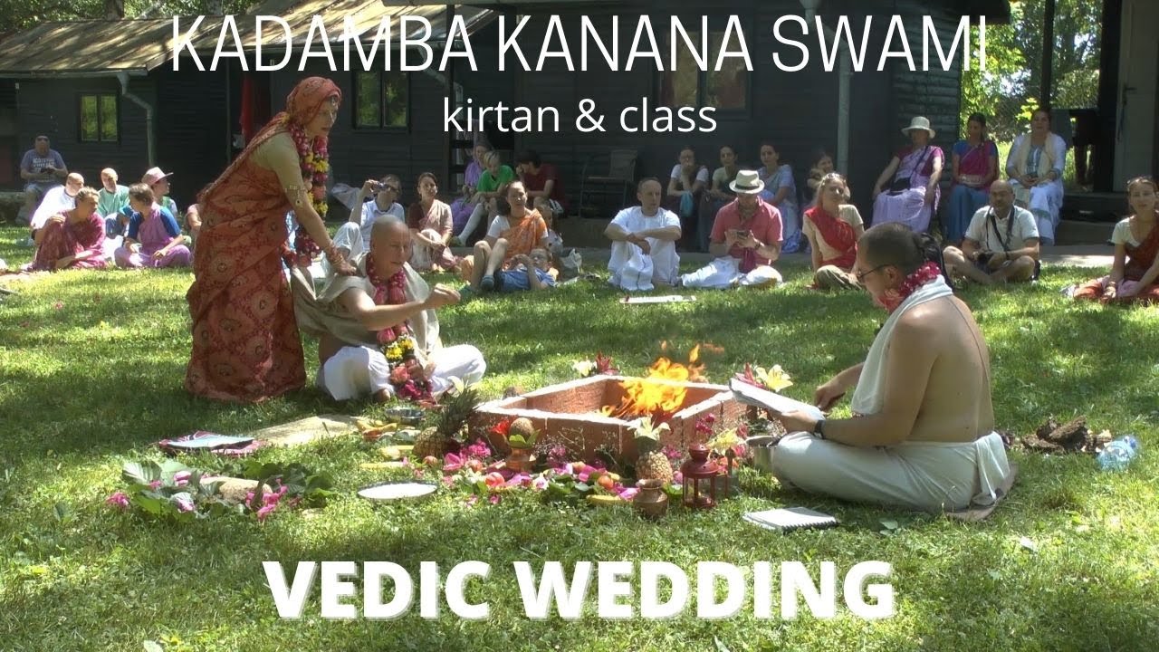 Vedic wedding | Purnahuti dd & Phalgun Gaura d | HH Kadamba Kanana Swami - kirtan & class