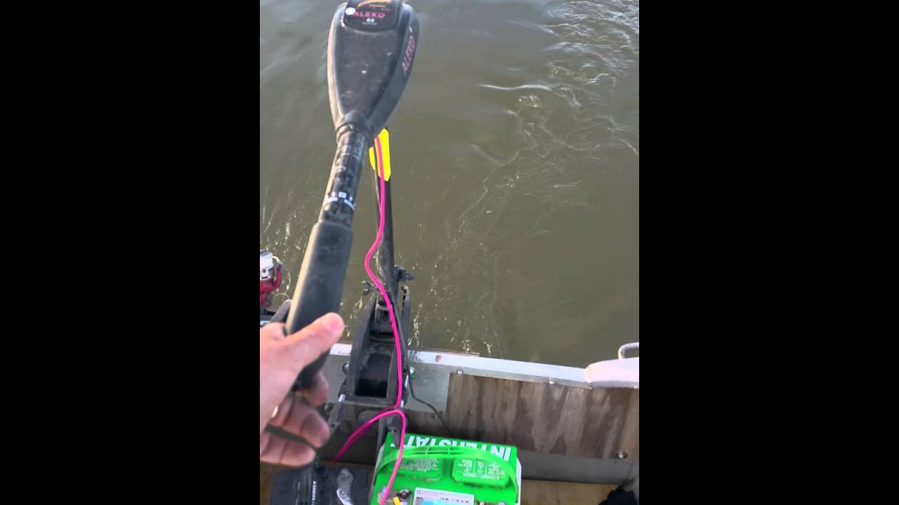 86 lbs thrust trolling motor ALEKO