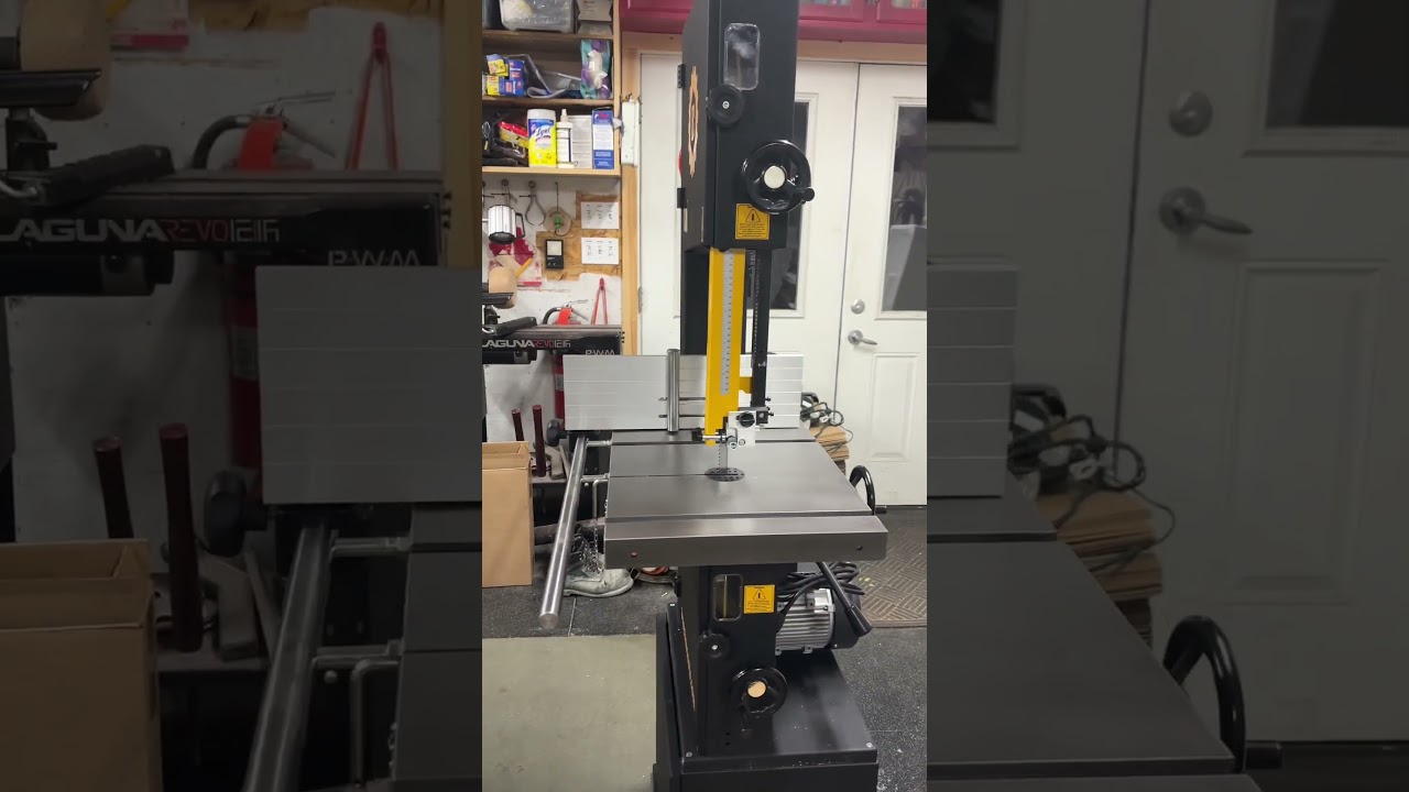 We upgraded our old bandsaw to a pretty 14” Pro Deluxe from Busy Bee Tools. 