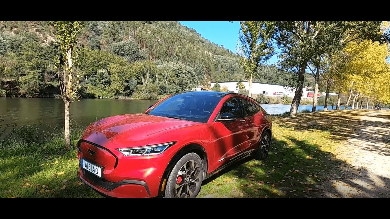 Mustang Mach-E - Estrada mais longa da Europa | Ford Portugal