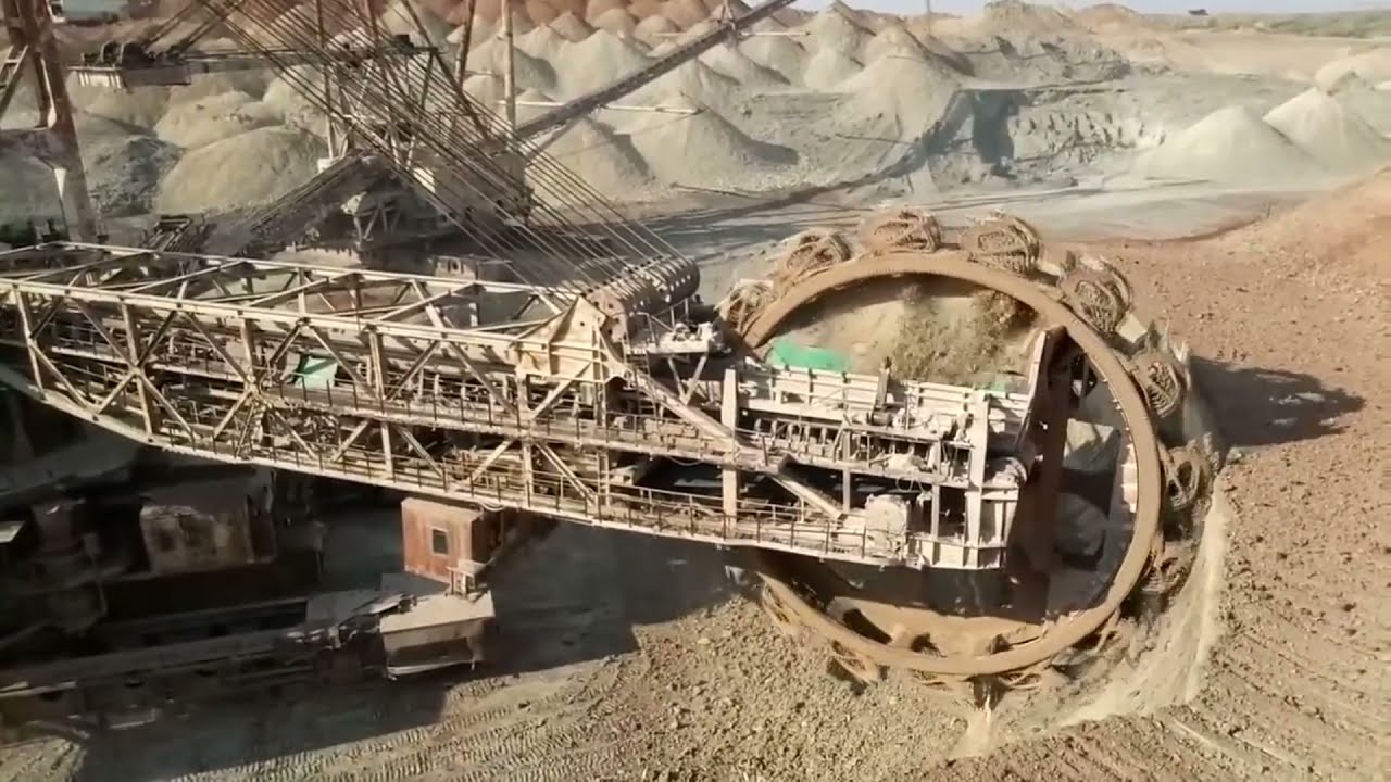 Кладбище карьерных экскаваторов (ЭРШРД 5250)