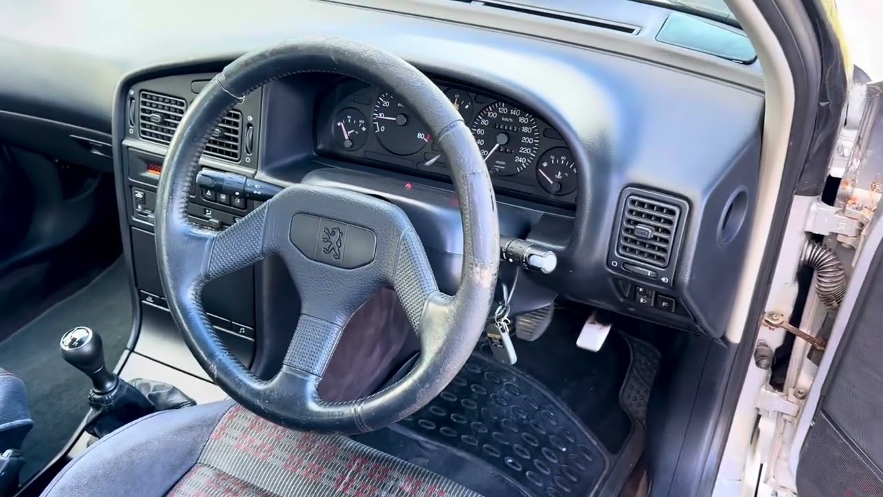 1994 Peugeot 405 Mi16 walk around