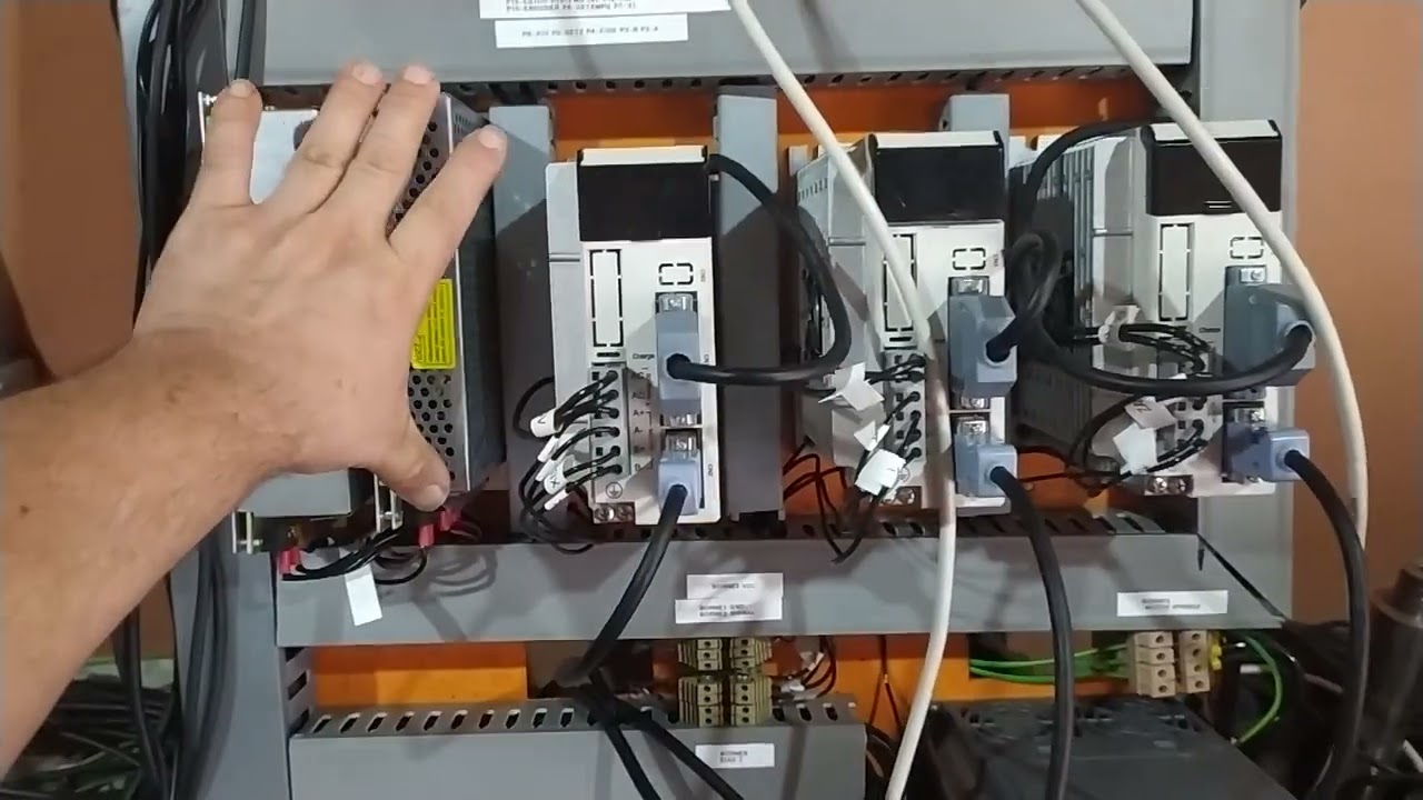 Painel Retrofit para Nardini Eco14 usando mach3 cnc