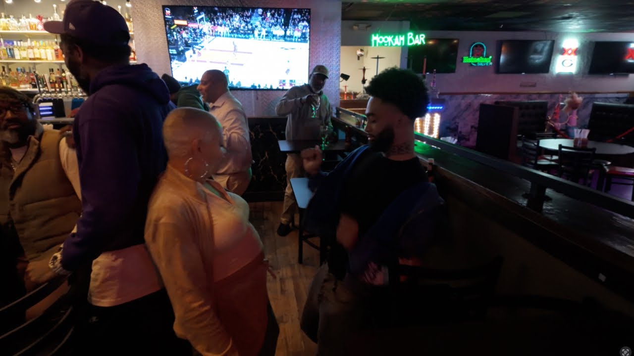 I WENT TO A 30 AND UP BAR  WOULDNT BELIEVE WHAT HAPPENED!!!!