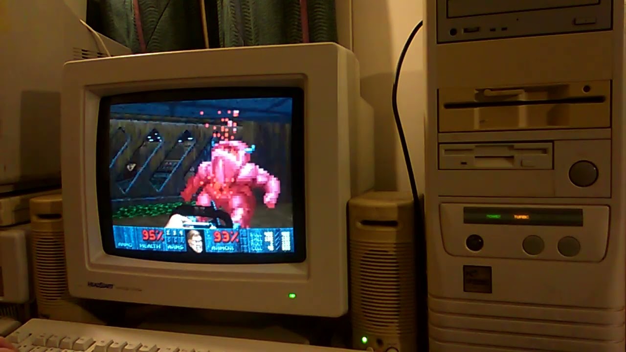 DG95 - Playing DOOM on a 486 DX2 66