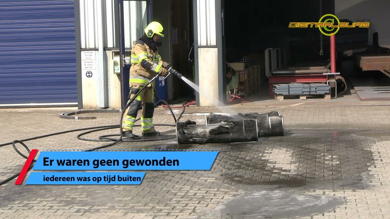 Brand bij metaalbedrijf in Brakel
