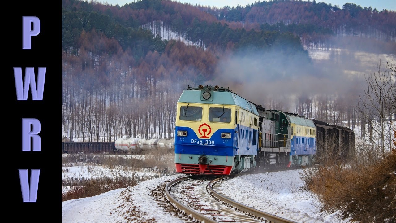 Chinese Railways - Nancha! Triple Header Freight Storming the Steep Gradient & Other Diesel Trains