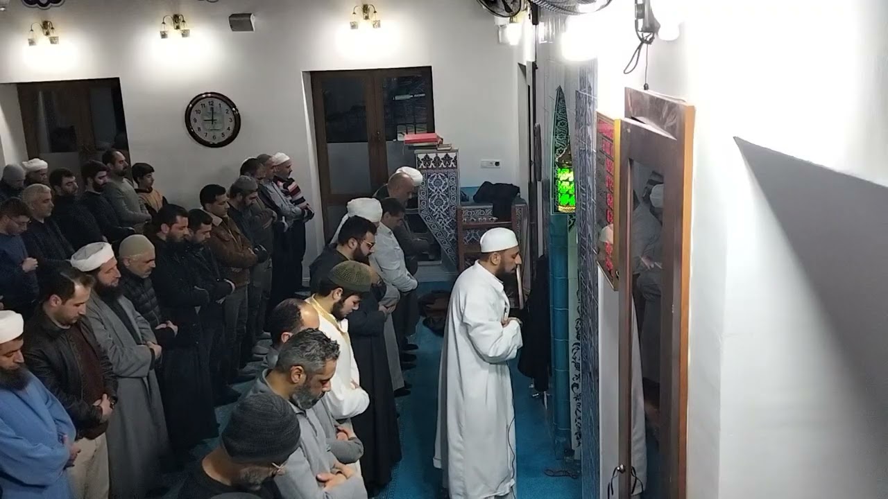 الصلاة بصوت الشيخ الدكتور عبدالله عمر عبد الرحمن