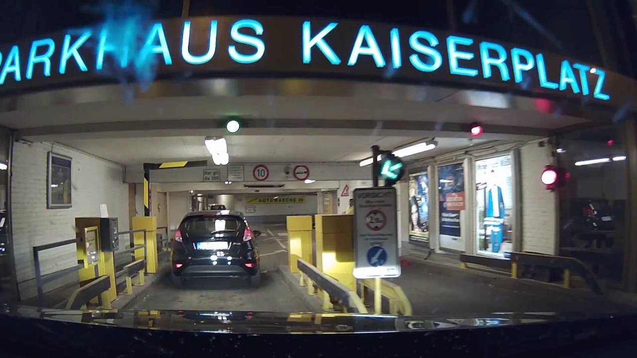 Parkhaus Kaiserplatz, Frankfurt, Germany