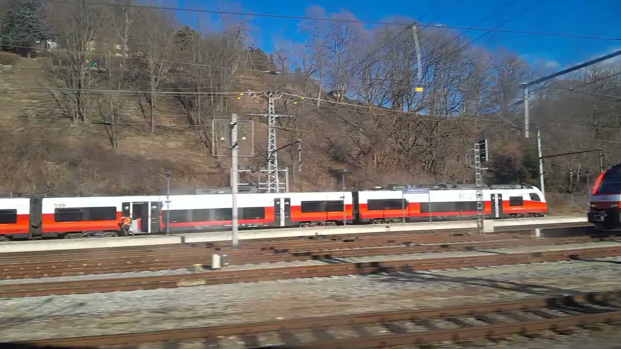 Bahnhof Bruck an der Mur, Zugfahrt, Obersteiermark, Austria 