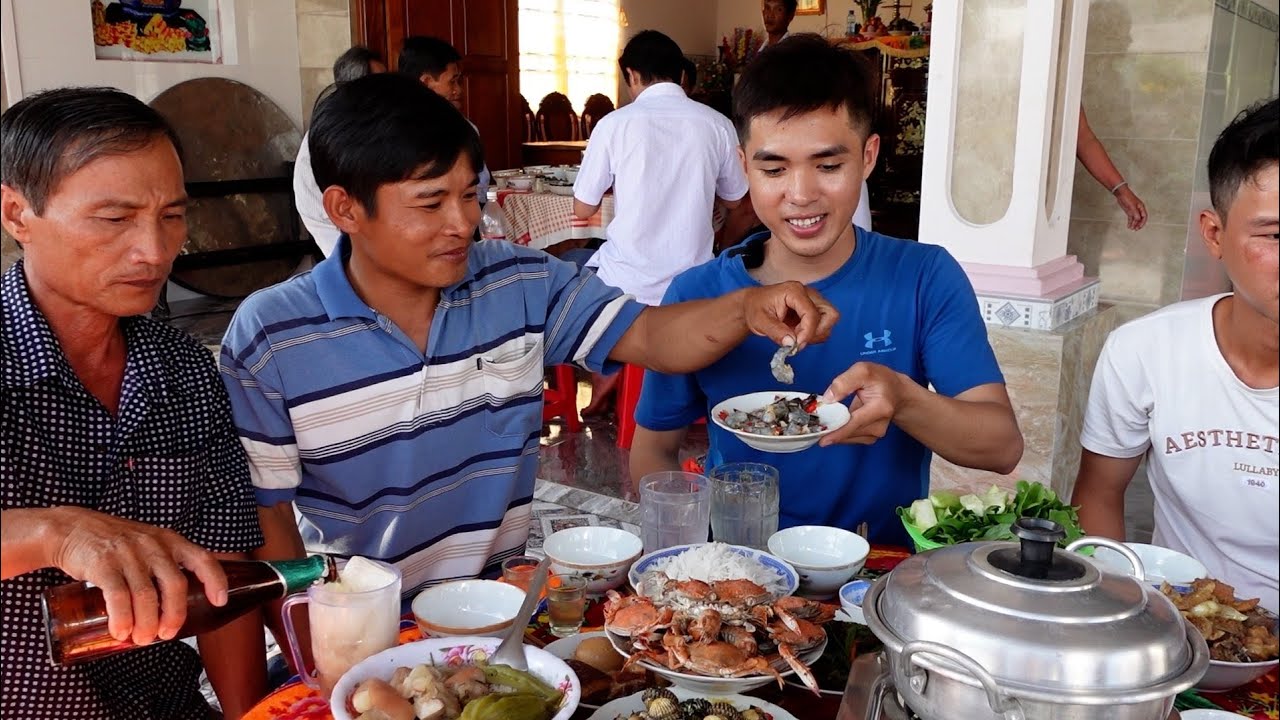 Đ&aacute;m giỗ qu&ecirc; - Ng&agrave;y đ&atilde;i đ&aacute;m ch&iacute;nh l&agrave;ng x&oacute;m sum họp #357 C&ugrave; Lao Gi&oacute;