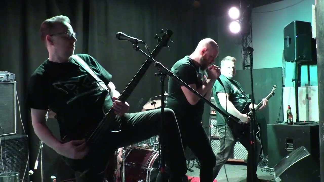 Pornogeneraattori - Aivottomat (live)