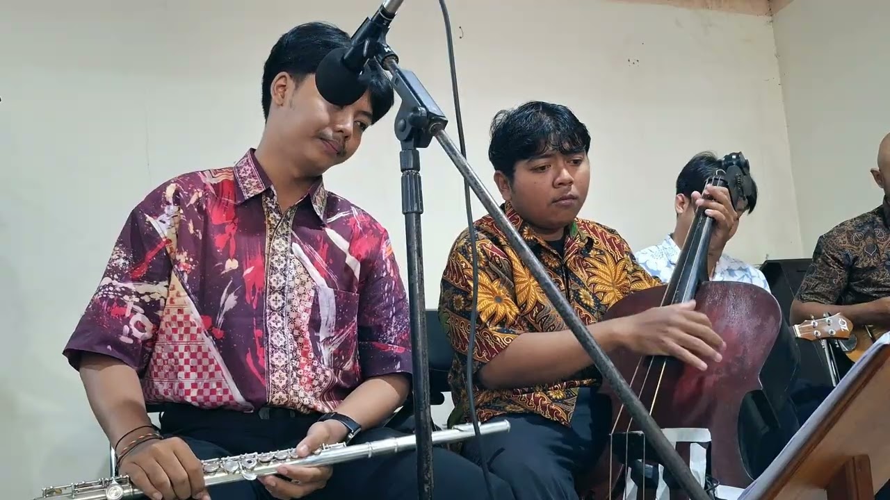 Tuhan Kasihanilah Kami Keroncong Diatonis