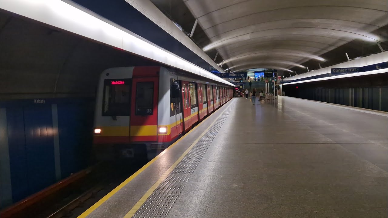 Mitfahrt in der M1 von Kabaty bis Świętokrzyska im Alstom Metropolis 98B