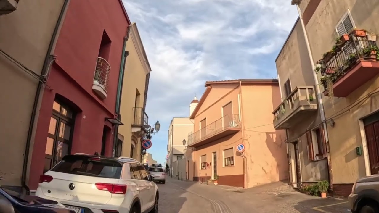 Italie Sardaigne Sant'Antioco  Centre ville Gopro / Italy Sardinia Sant'Antioco City Center Gopro