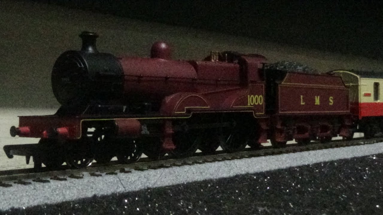 Hornby R3063 | 4-4-0 Class 4P Compound Steam Engine | LMS Maroon | OO Gauge | Model Train Review HD