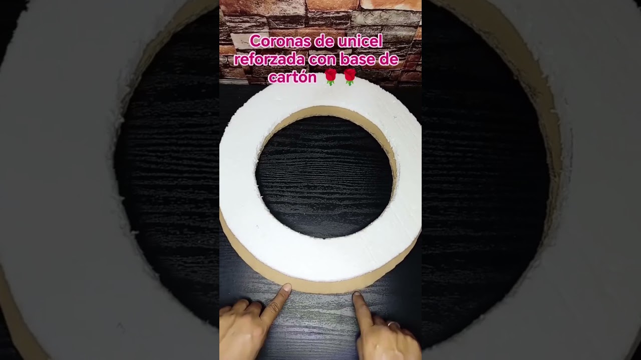 Te comparto medidas de coronas con base de unicel para el día de muertos 🌹🌹