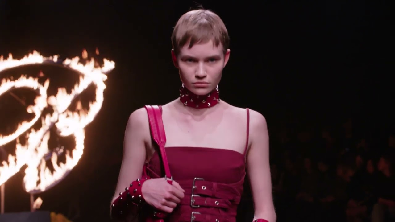 BLUMARINE F/W 2023/24 FASHION SHOW
