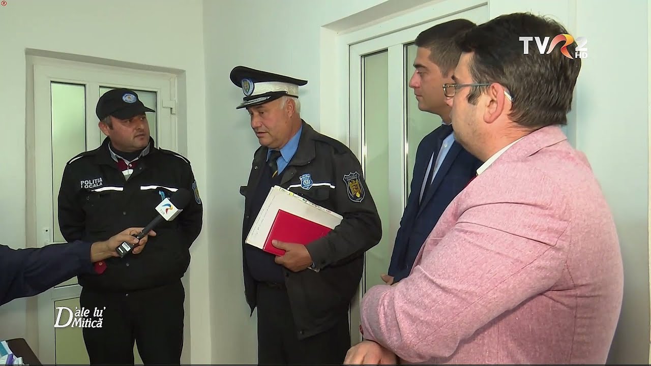 Demnitate cu epoleți